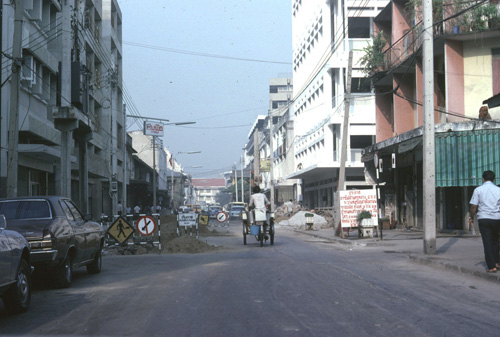 �ҧ����������俿�Һ���� &nbsp; (-)