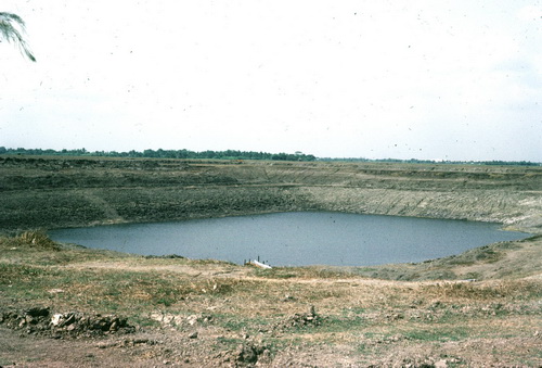 �����ҹ�Ѵ����͡�� : �����ҹ����ҡ���� �.��þѹ�� &nbsp; (-)