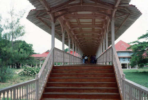 ����Ҫ����ȹ��Ĥ����ѹ