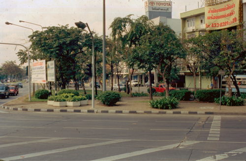 ��С�ҧ���