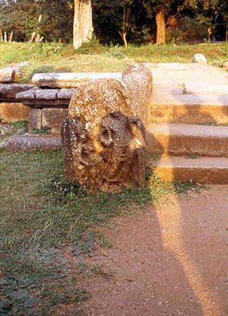 สงวนลิขสิทธิ์โดย</strong> ห้องสมุด ศ.ม.จ.สุภัทรดิศ ดิศกุล