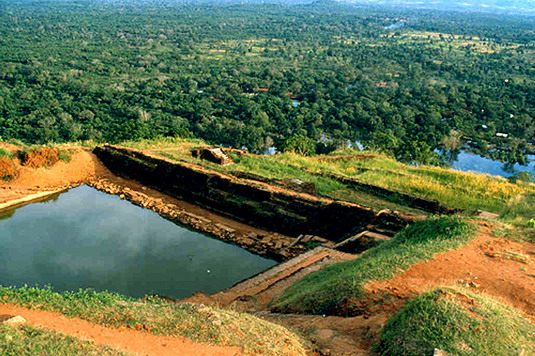 สงวนลิขสิทธิ์โดย</strong> ห้องสมุด ศ.ม.จ.สุภัทรดิศ ดิศกุล
