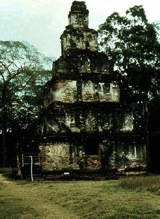 สงวนลิขสิทธิ์โดย</strong> ห้องสมุด ศ.ม.จ.สุภัทรดิศ ดิศกุล