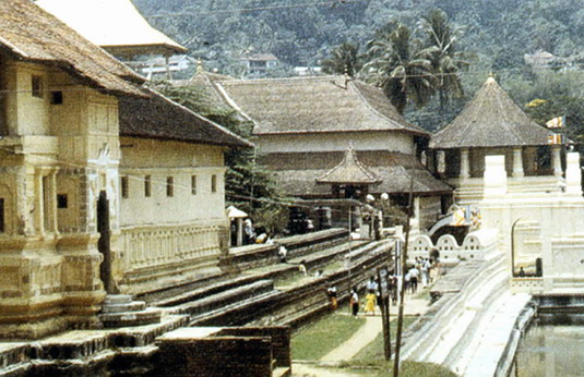 สงวนลิขสิทธิ์โดย</strong> ห้องสมุด ศ.ม.จ.สุภัทรดิศ ดิศกุล