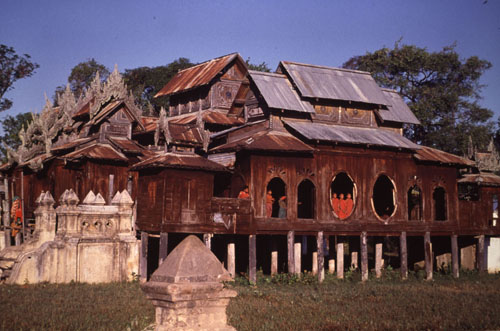 สงวนลิขสิทธิ์โดย</strong> ห้องสมุด ศ.ม.จ.สุภัทรดิศ ดิศกุล