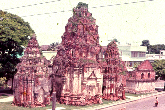 สงวนลิขสิทธิ์โดย</strong> ห้องสมุด ศ.ม.จ.สุภัทรดิศ ดิศกุล