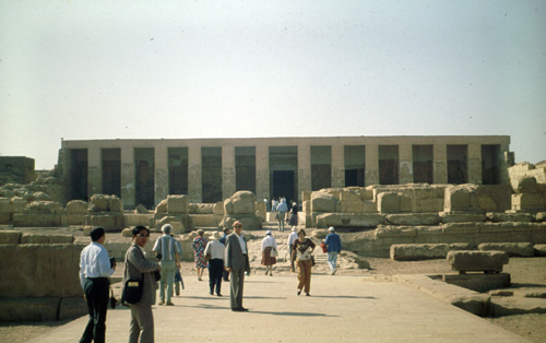 สงวนลิขสิทธิ์โดย</strong> ห้องสมุด ศ.ม.จ.สุภัทรดิศ ดิศกุล