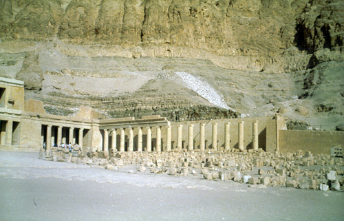 สงวนลิขสิทธิ์โดย</strong> ห้องสมุด ศ.ม.จ.สุภัทรดิศ ดิศกุล