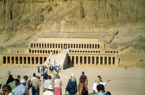 สงวนลิขสิทธิ์โดย</strong> ห้องสมุด ศ.ม.จ.สุภัทรดิศ ดิศกุล