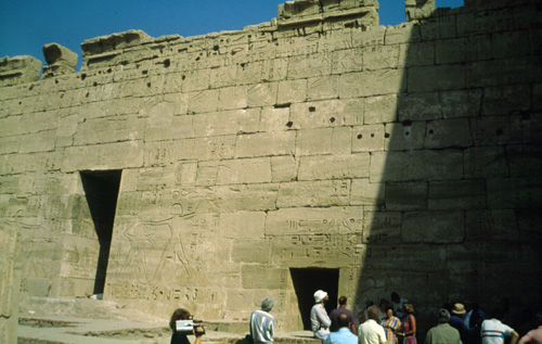 สงวนลิขสิทธิ์โดย</strong> ห้องสมุด ศ.ม.จ.สุภัทรดิศ ดิศกุล