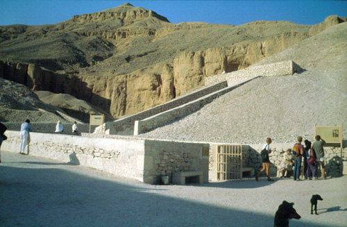 สงวนลิขสิทธิ์โดย</strong> ห้องสมุด ศ.ม.จ.สุภัทรดิศ ดิศกุล