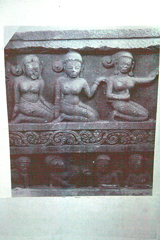 สงวนลิขสิทธิ์โดย</strong> ห้องสมุด ศ.ม.จ.สุภัทรดิศ ดิศกุล