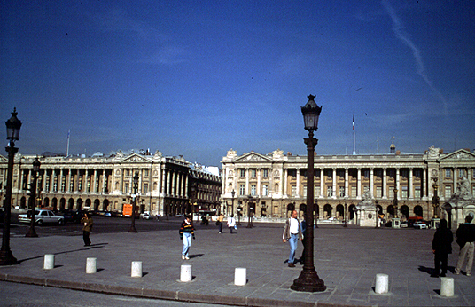 สงวนลิขสิทธิ์โดย</strong> ห้องสมุด ศ.ม.จ.สุภัทรดิศ ดิศกุล