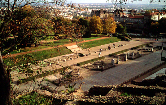 สงวนลิขสิทธิ์โดย</strong> ห้องสมุด ศ.ม.จ.สุภัทรดิศ ดิศกุล