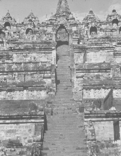 สงวนลิขสิทธิ์โดย</strong> ห้องสมุด ศ.ม.จ.สุภัทรดิศ ดิศกุล