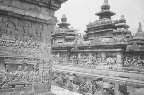 สงวนลิขสิทธิ์โดย</strong> ห้องสมุด ศ.ม.จ.สุภัทรดิศ ดิศกุล