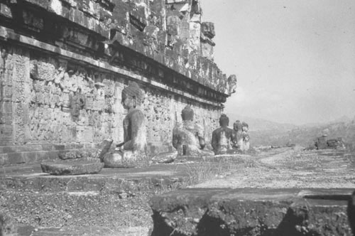 สงวนลิขสิทธิ์โดย</strong> ห้องสมุด ศ.ม.จ.สุภัทรดิศ ดิศกุล