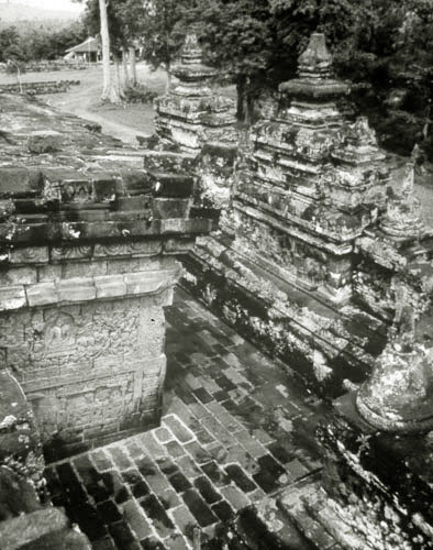 สงวนลิขสิทธิ์โดย</strong> ห้องสมุด ศ.ม.จ.สุภัทรดิศ ดิศกุล