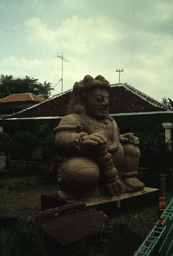 สงวนลิขสิทธิ์โดย</strong> ห้องสมุด ศ.ม.จ.สุภัทรดิศ ดิศกุล