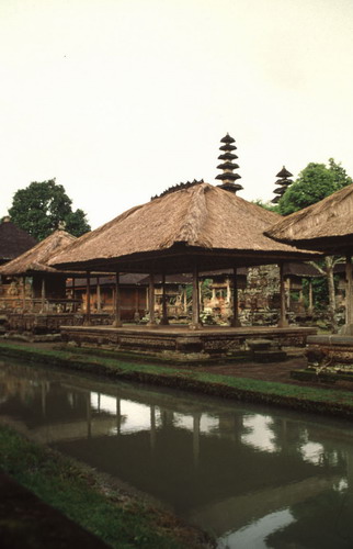 สงวนลิขสิทธิ์โดย</strong> ห้องสมุด ศ.ม.จ.สุภัทรดิศ ดิศกุล