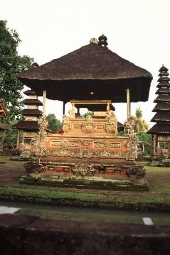 สงวนลิขสิทธิ์โดย</strong> ห้องสมุด ศ.ม.จ.สุภัทรดิศ ดิศกุล