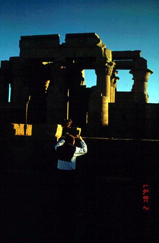 สงวนลิขสิทธิ์โดย</strong> ห้องสมุด ศ.ม.จ.สุภัทรดิศ ดิศกุล