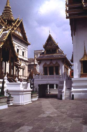 สงวนลิขสิทธิ์โดย</strong> ห้องสมุด ศ.ม.จ.สุภัทรดิศ ดิศกุล